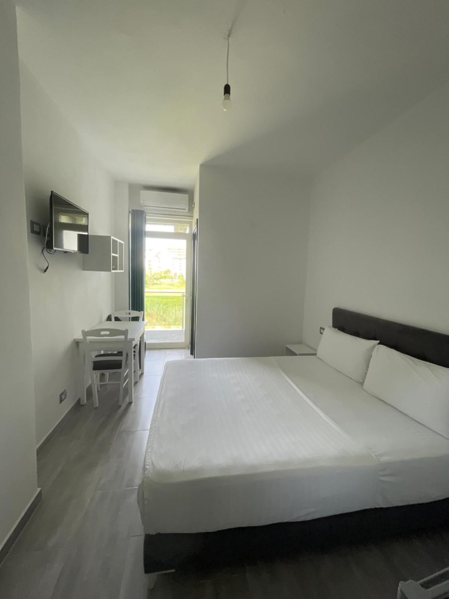 Lumnik - Hotel & Apartments Lezhë Eksteriør bilde